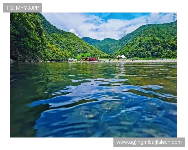 云顶山庄在哪：周边自然风光与摄影点推荐